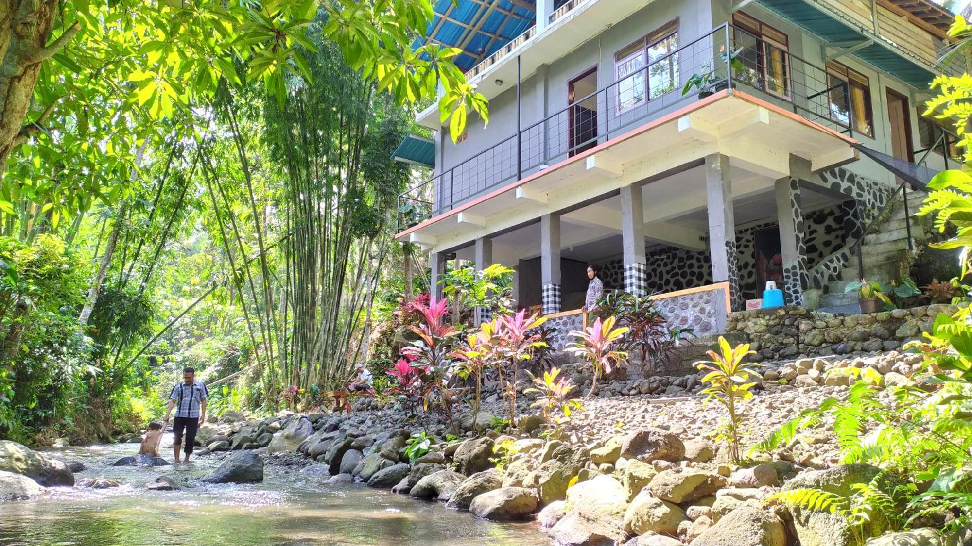 Peno Homestay บันยูวังงี ภายนอก รูปภาพ